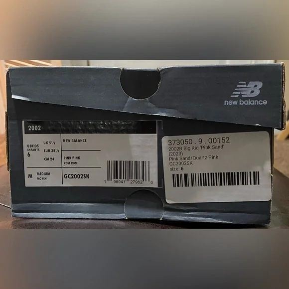 New Balance Quartz Pink Sneakers (New Balance 2002R) 6Y/7.5 Women's - Picture 2 of 9